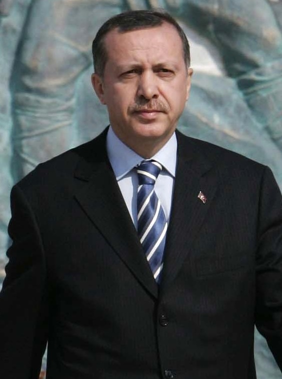 HER ÜLKENİN CUMHURBAŞKANI VS ATSA KİM ALIR ?
