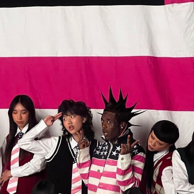 Pink Tape Vs EA2