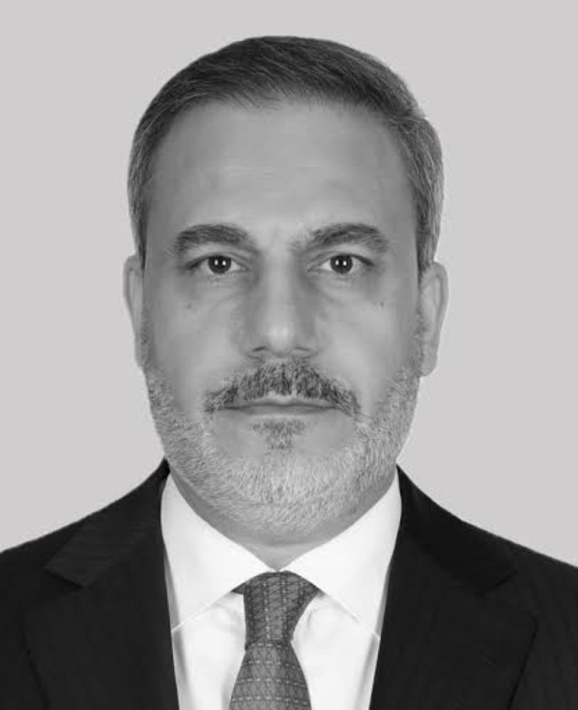 En Yakışıklı YFL Hocası