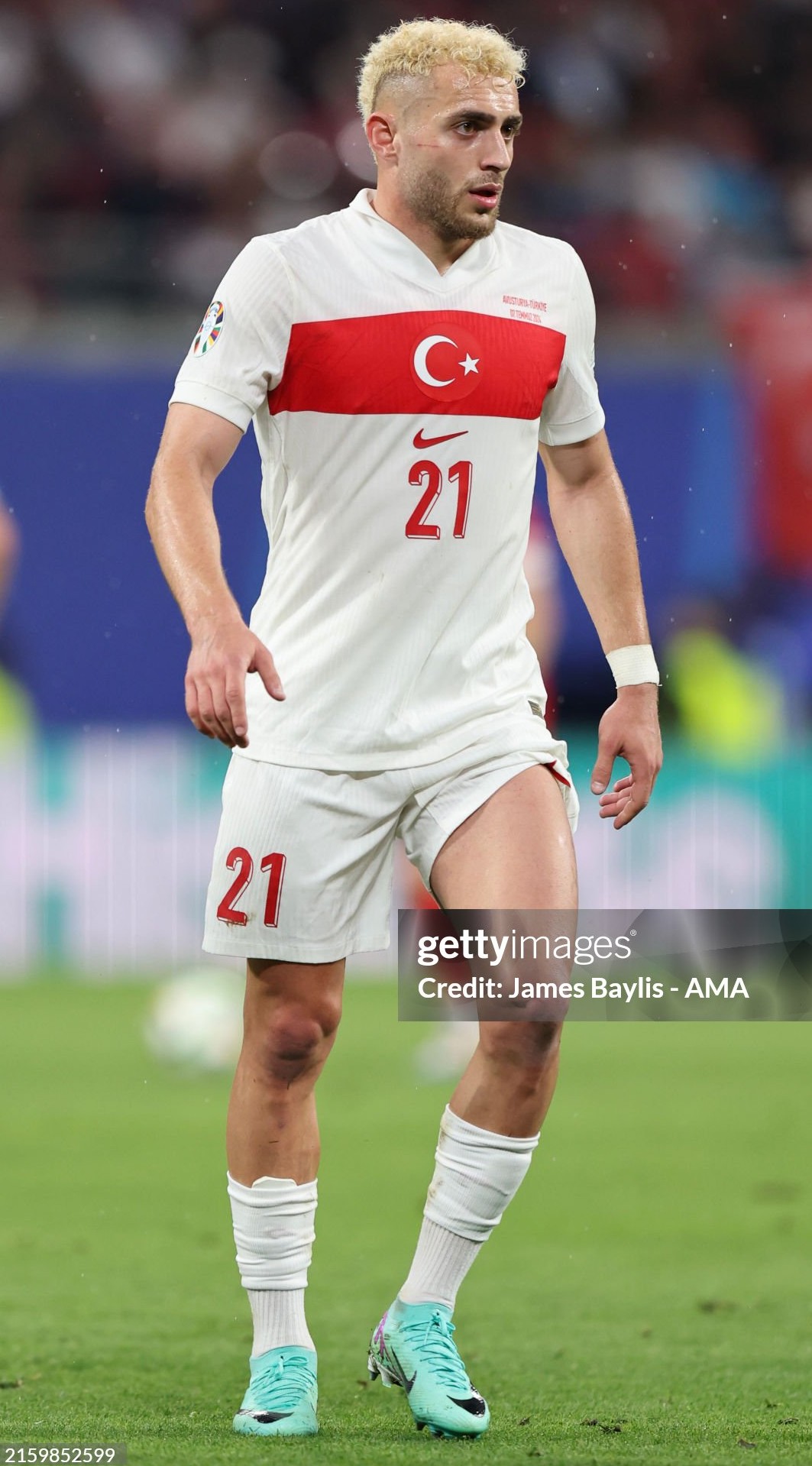 Hangi adamı 1 milf için dövüp hastanelik etmiştir?