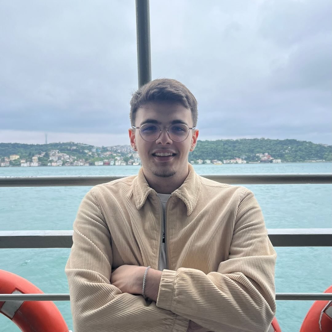 Kim daha annesi sıkısken