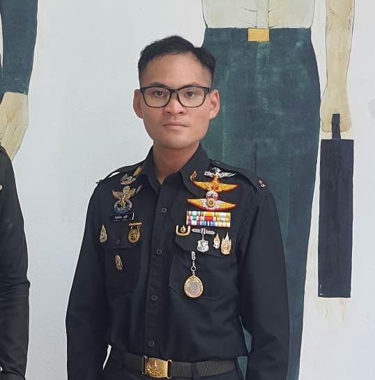 จัดอันดับร่างพลจัตวาโกโบริ For สมาชม