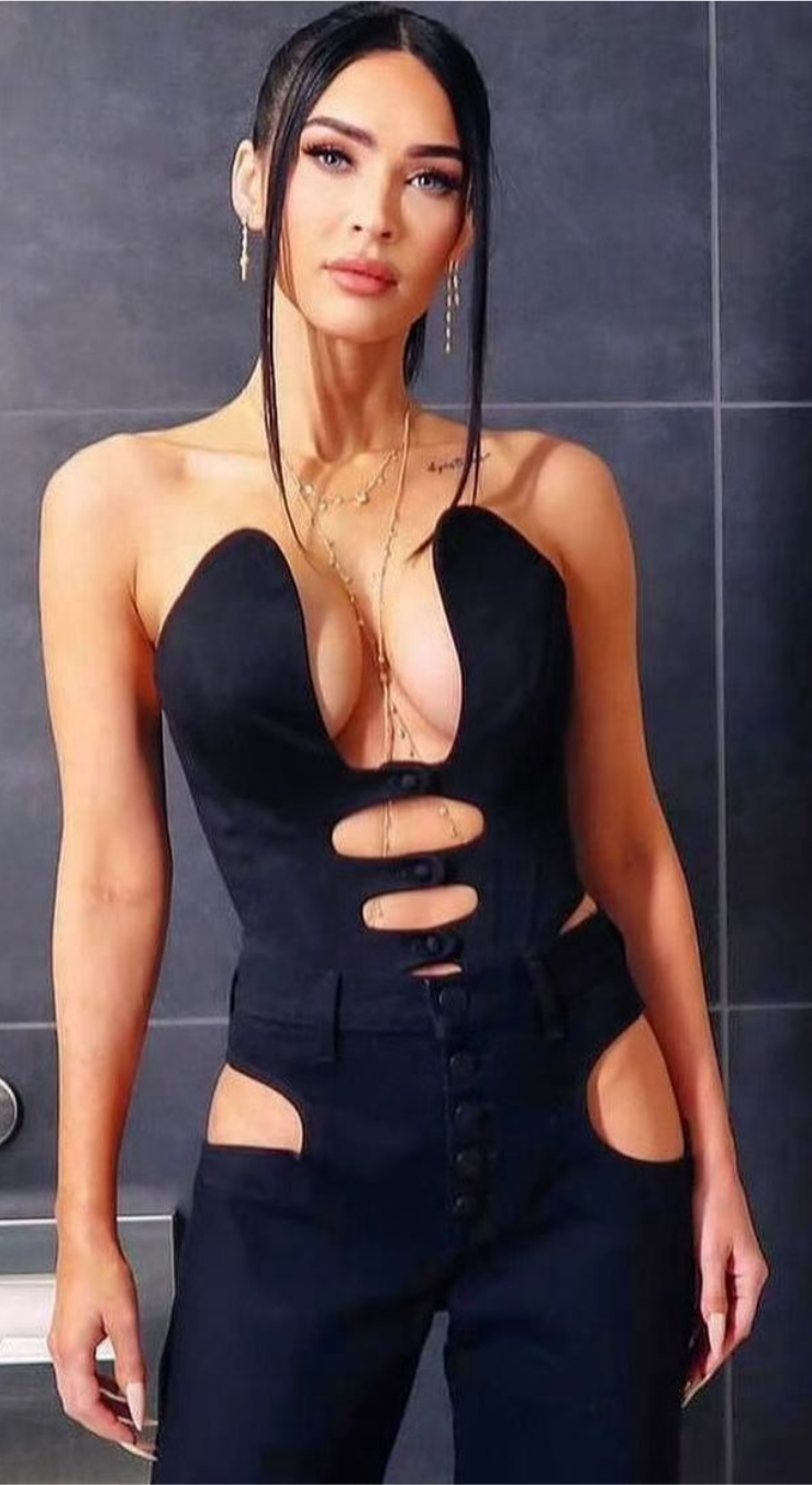 Hottest Female Influencer Girl Model