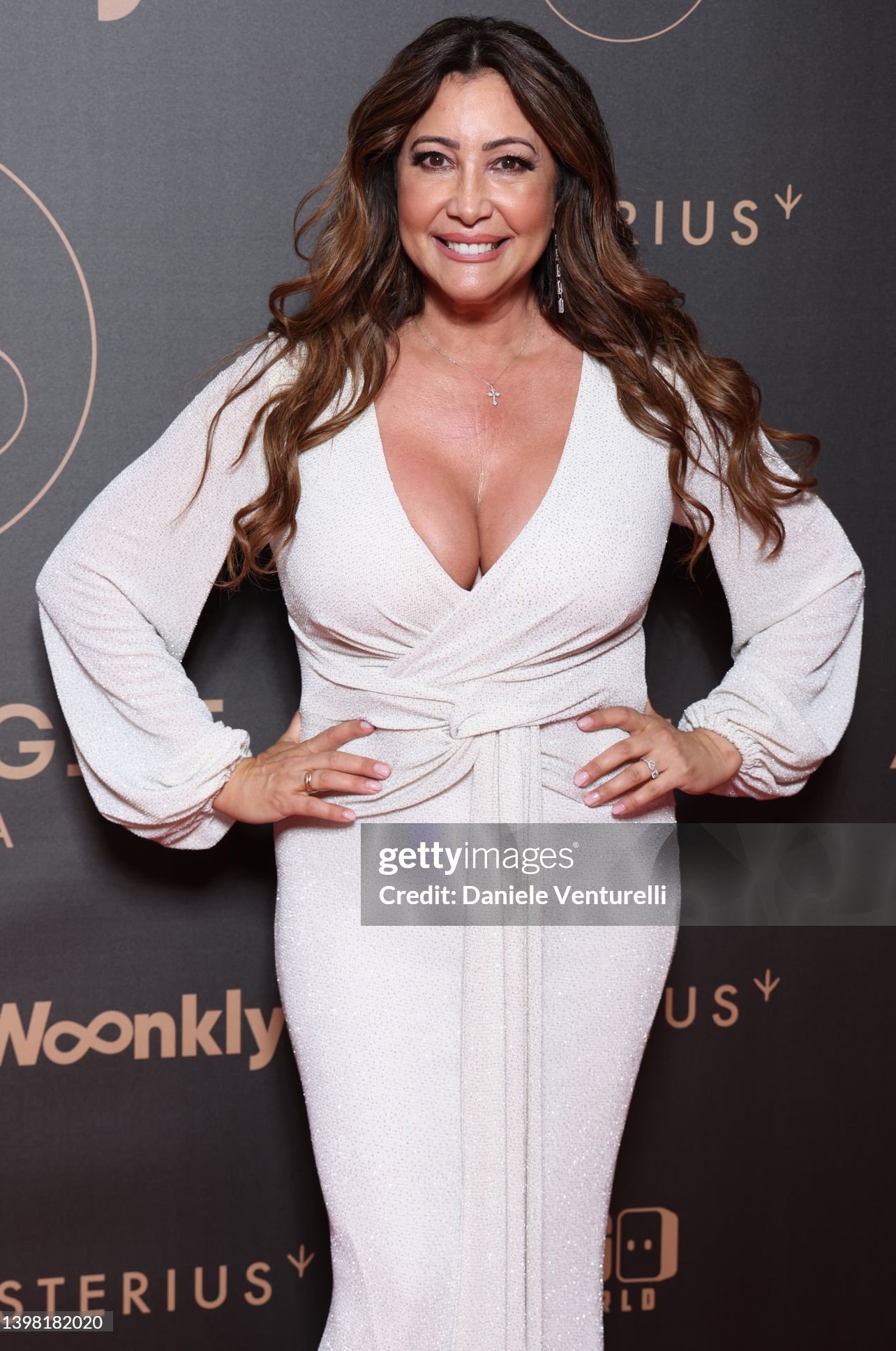 Koca memeli milfi pompada kim böcek gibi ezmiştir?
