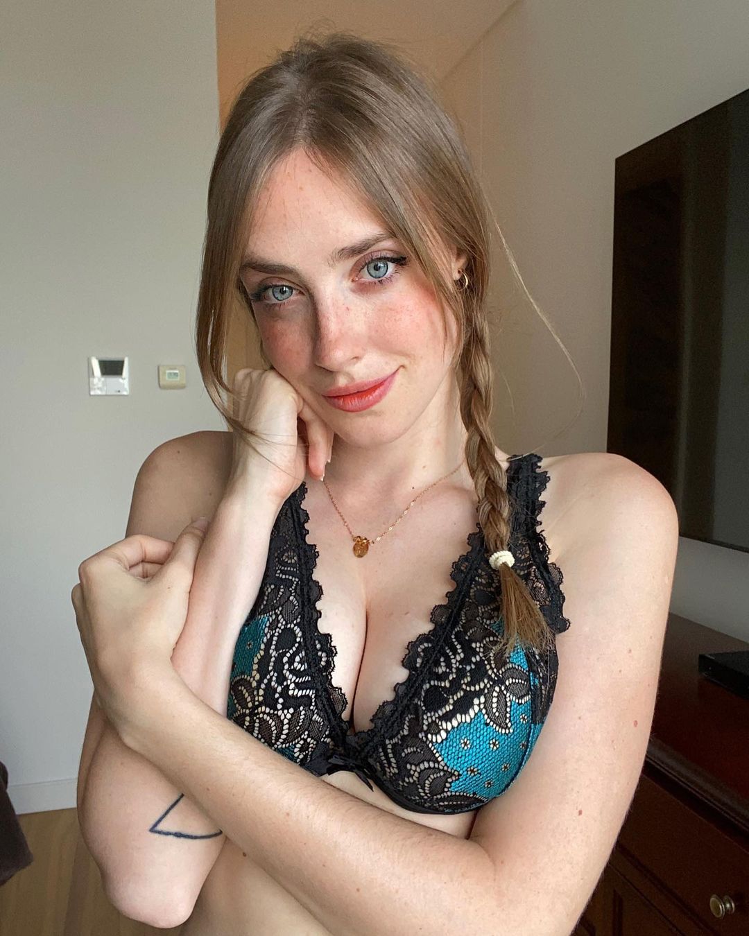 Select the hottest photo of Magui Ansuz