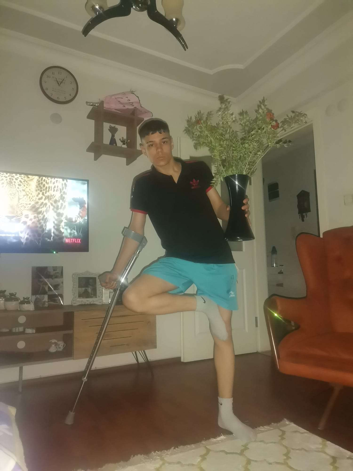 KİM KİMİ DÖVDÜ