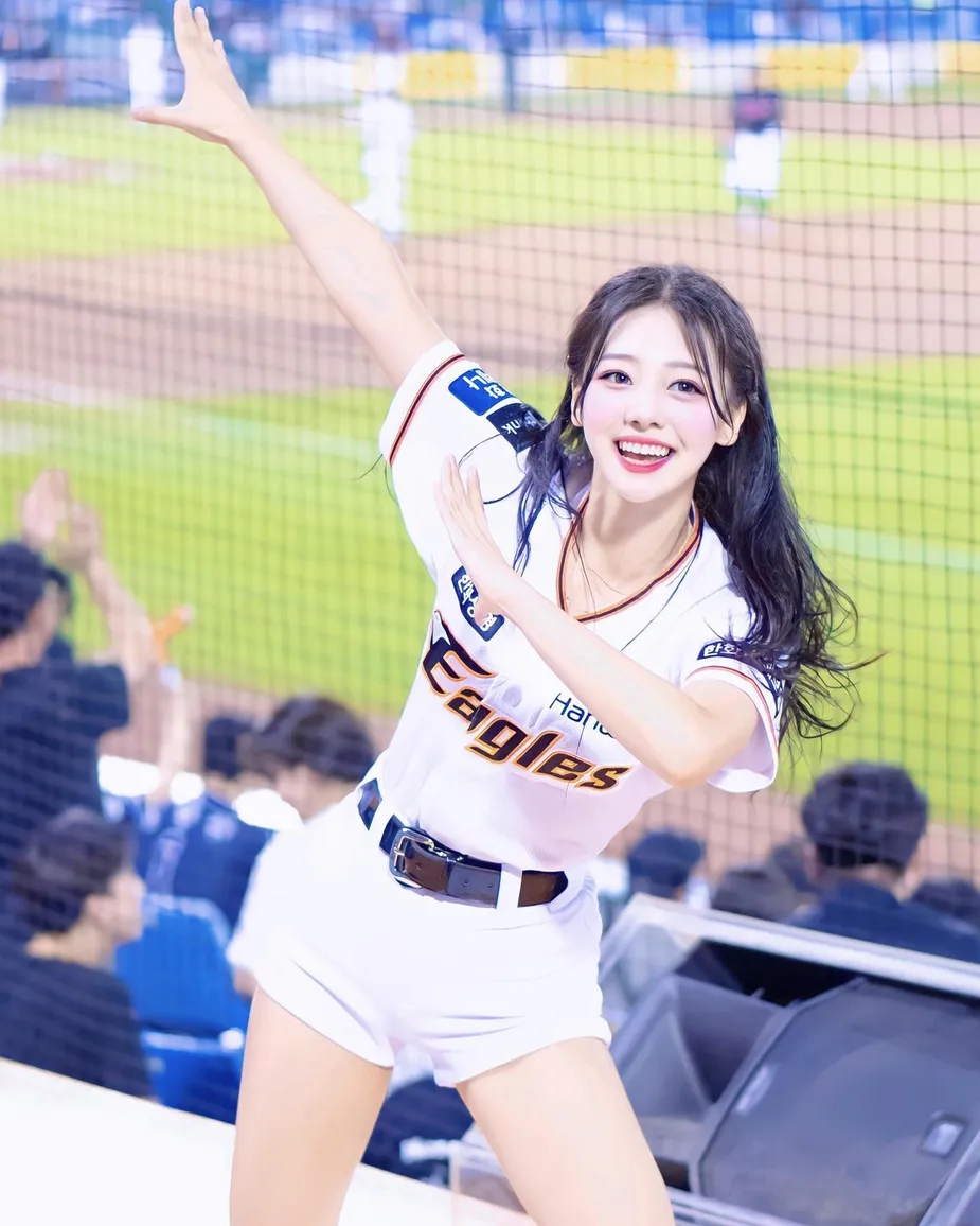 Best Korean Cheerleader