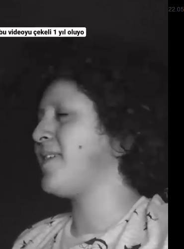 1 YIL OLDU