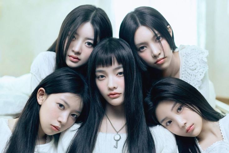Song Girls Group (January / May 2024)