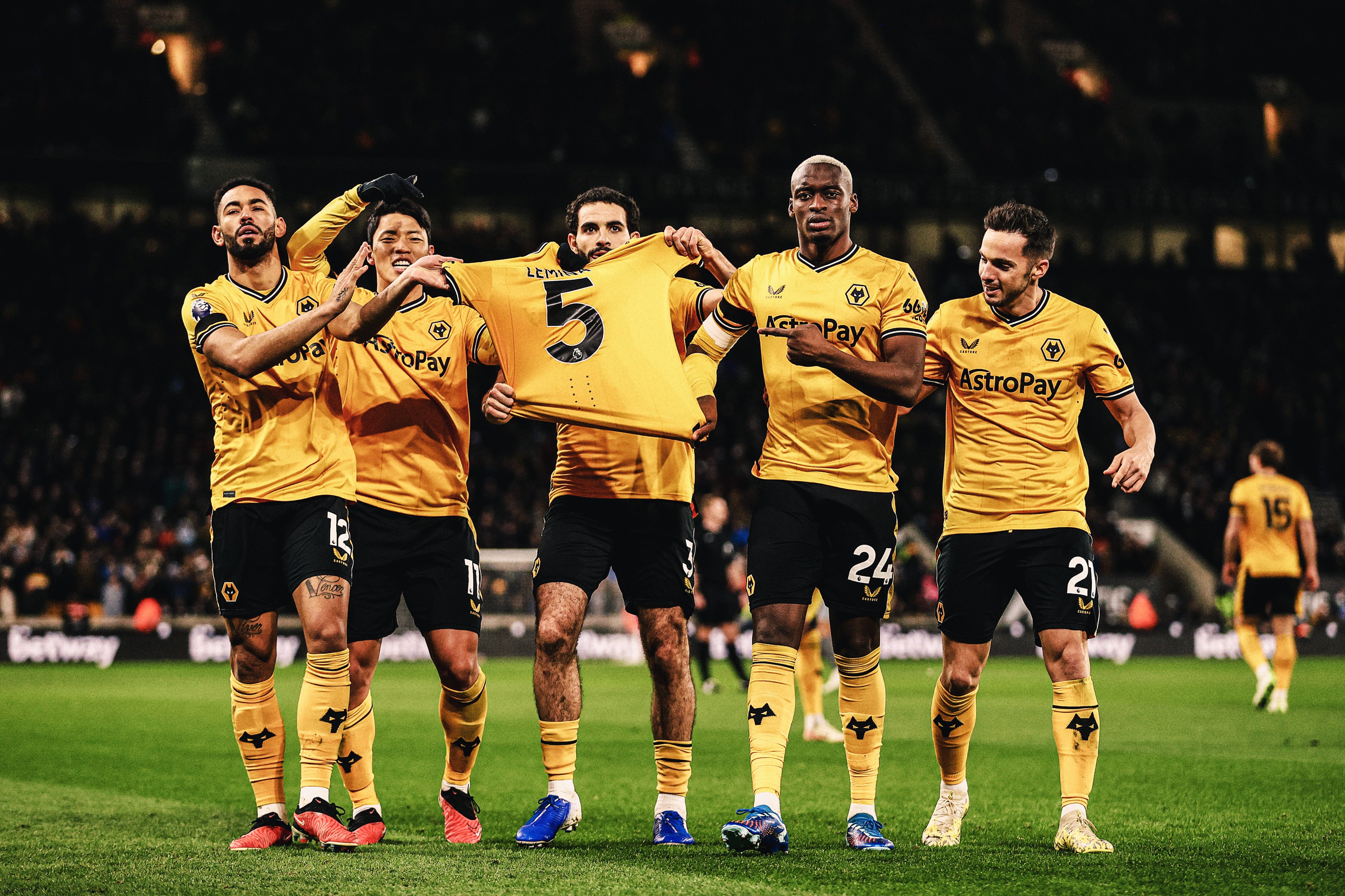 Wolves Past & Present