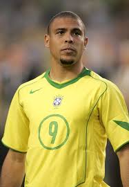 BEST STRIKER IN THE WORLD