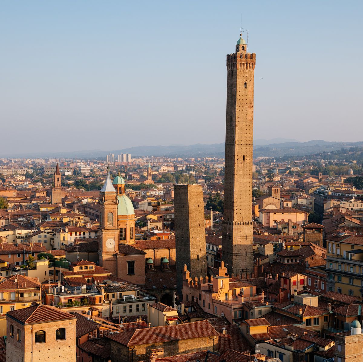 LA LORE DI BOLOGNA
