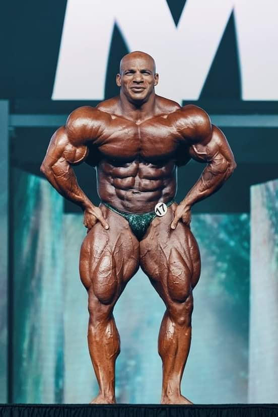 BEST BODYBUILDER (OPEN)
