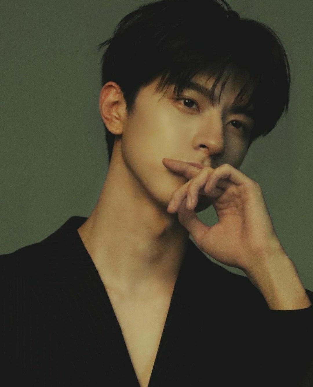 Chinese actors (male)