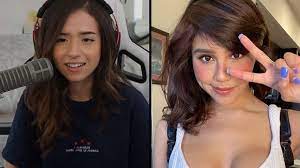 Hottest Female Streamer Picture