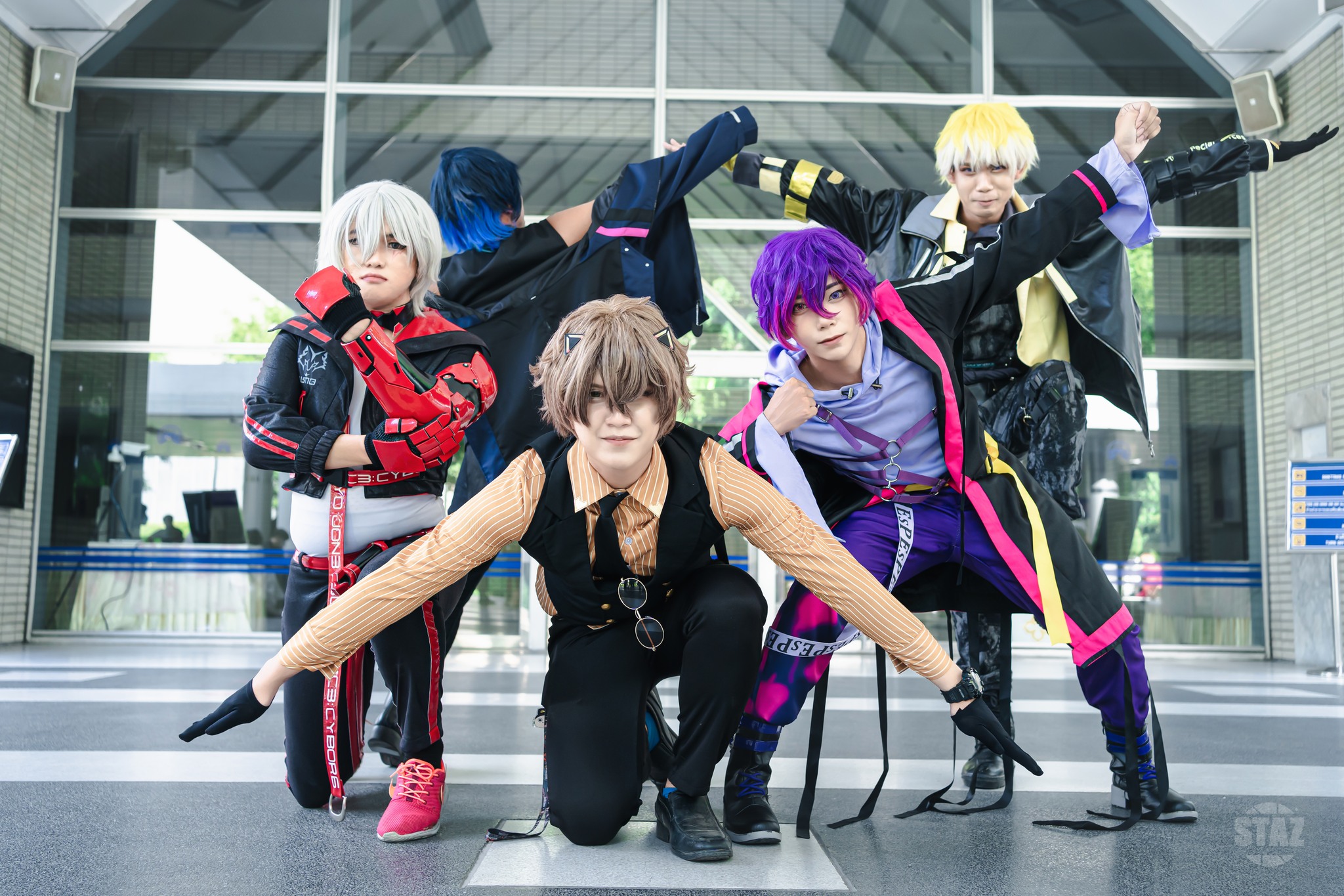 Cosplay Vs Photographer Revengers