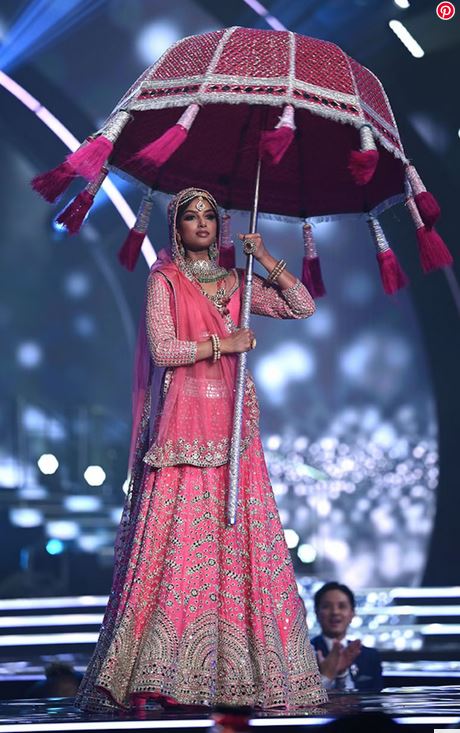 Tenues nationales miss univers 2021