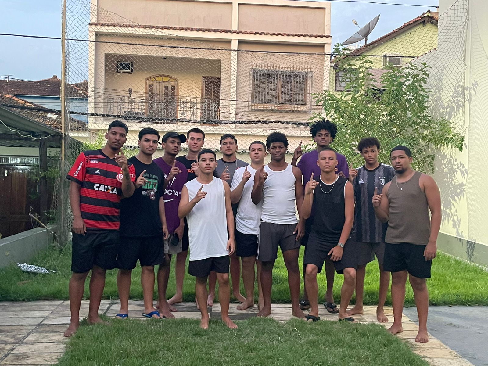 qm ganha na porrada