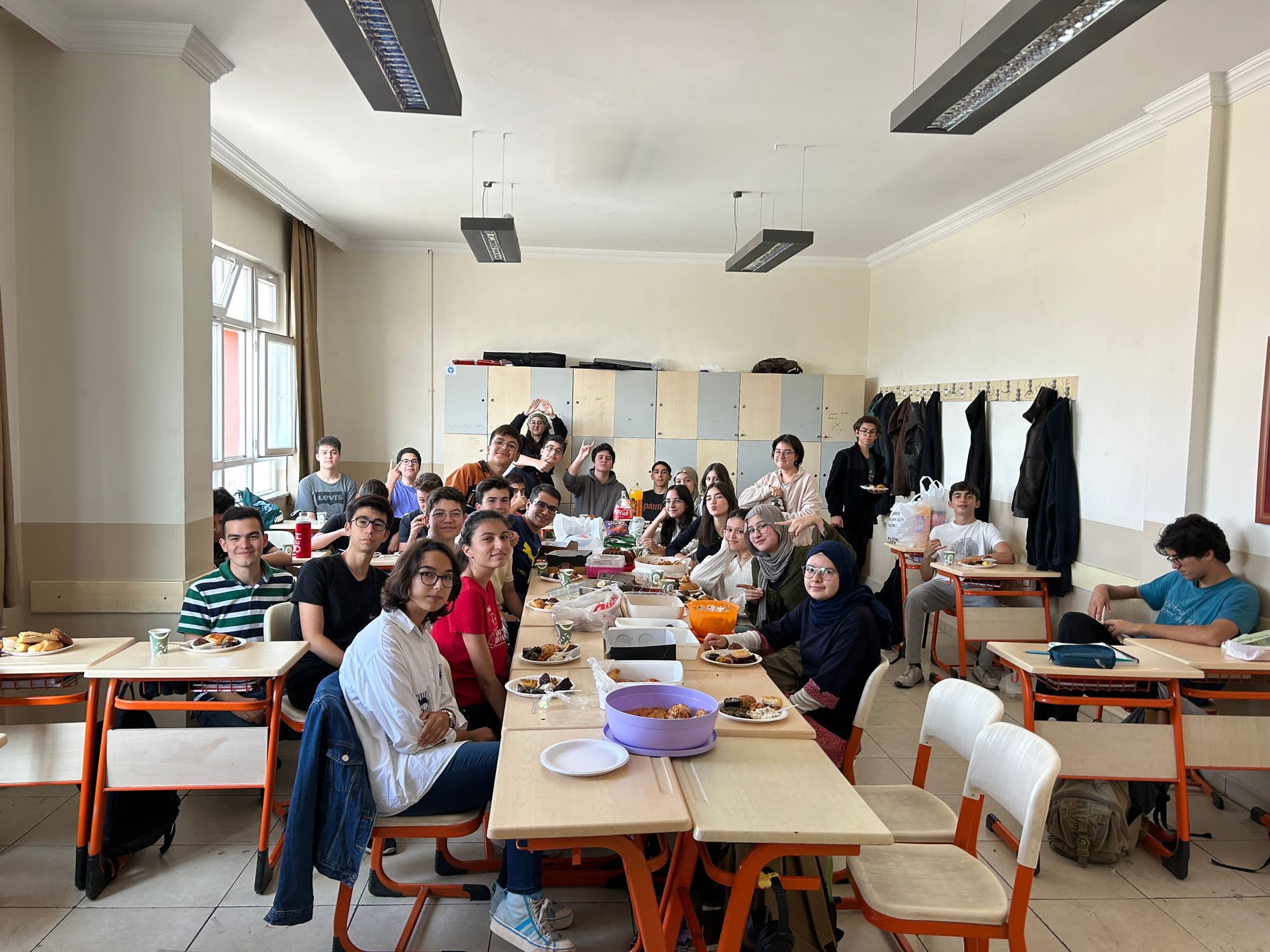 AAAL26A En Karizmatik İnsan