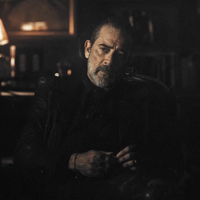 Negan sever