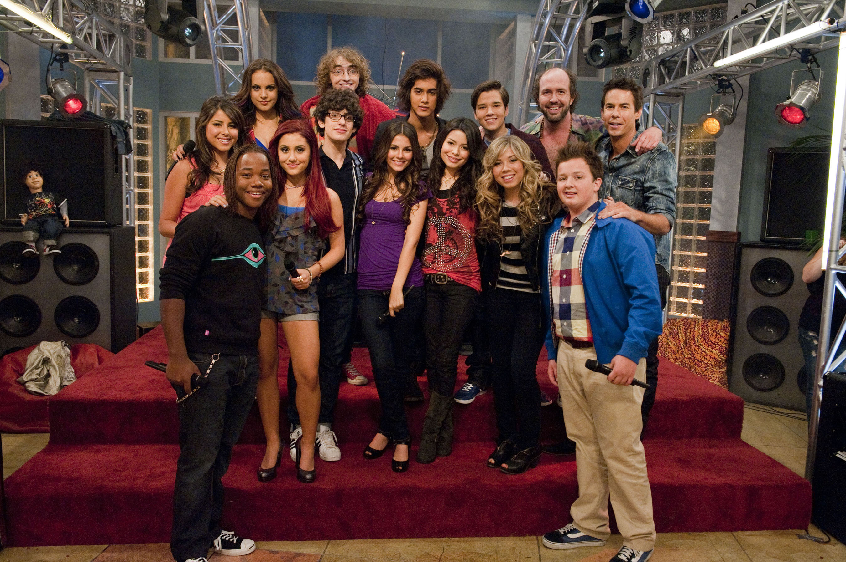 beamings Disney & Nickelodeon sitcoms
