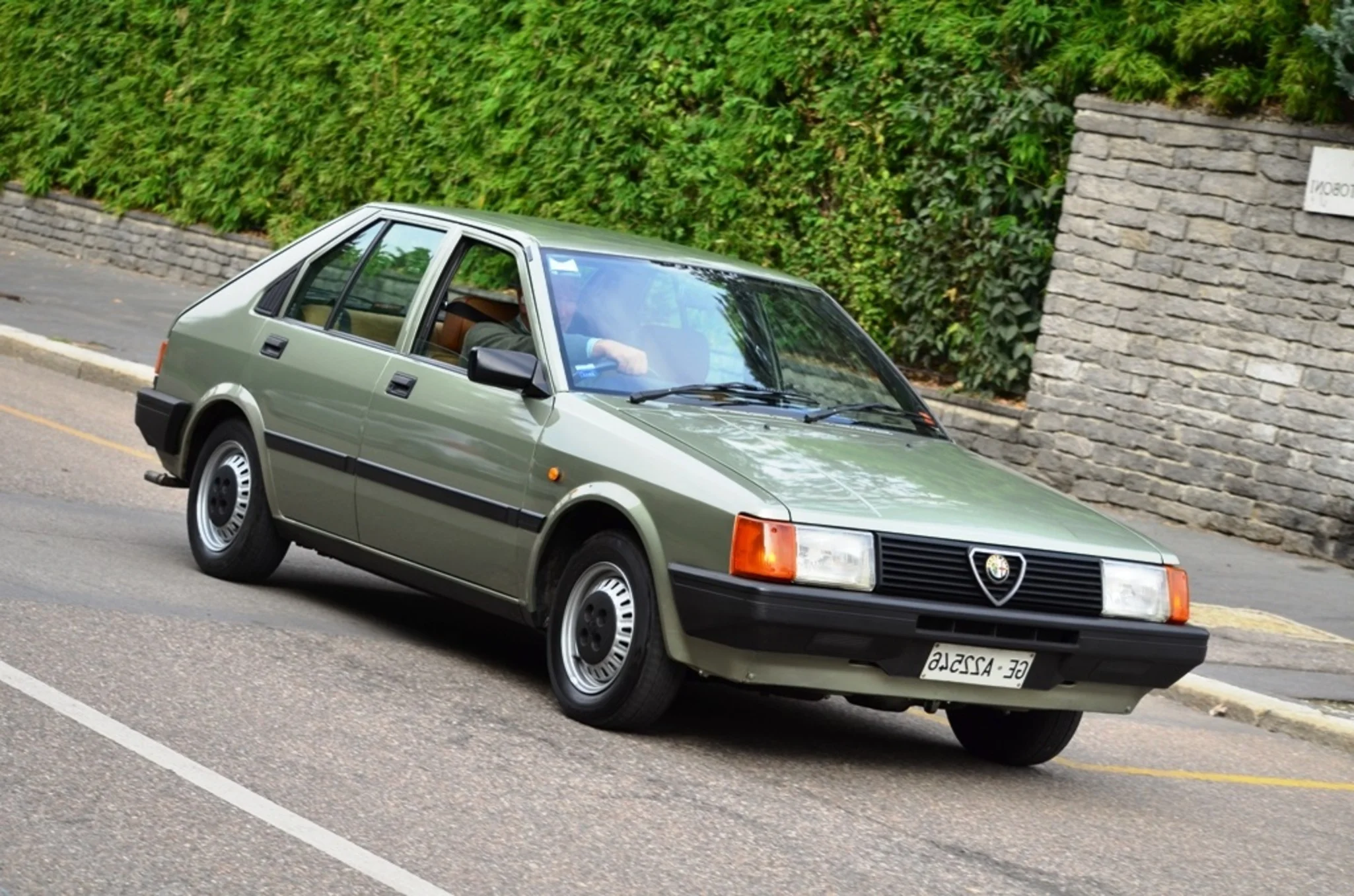 Auto piรน brutta della storia
