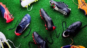FOOTBALL SHOES