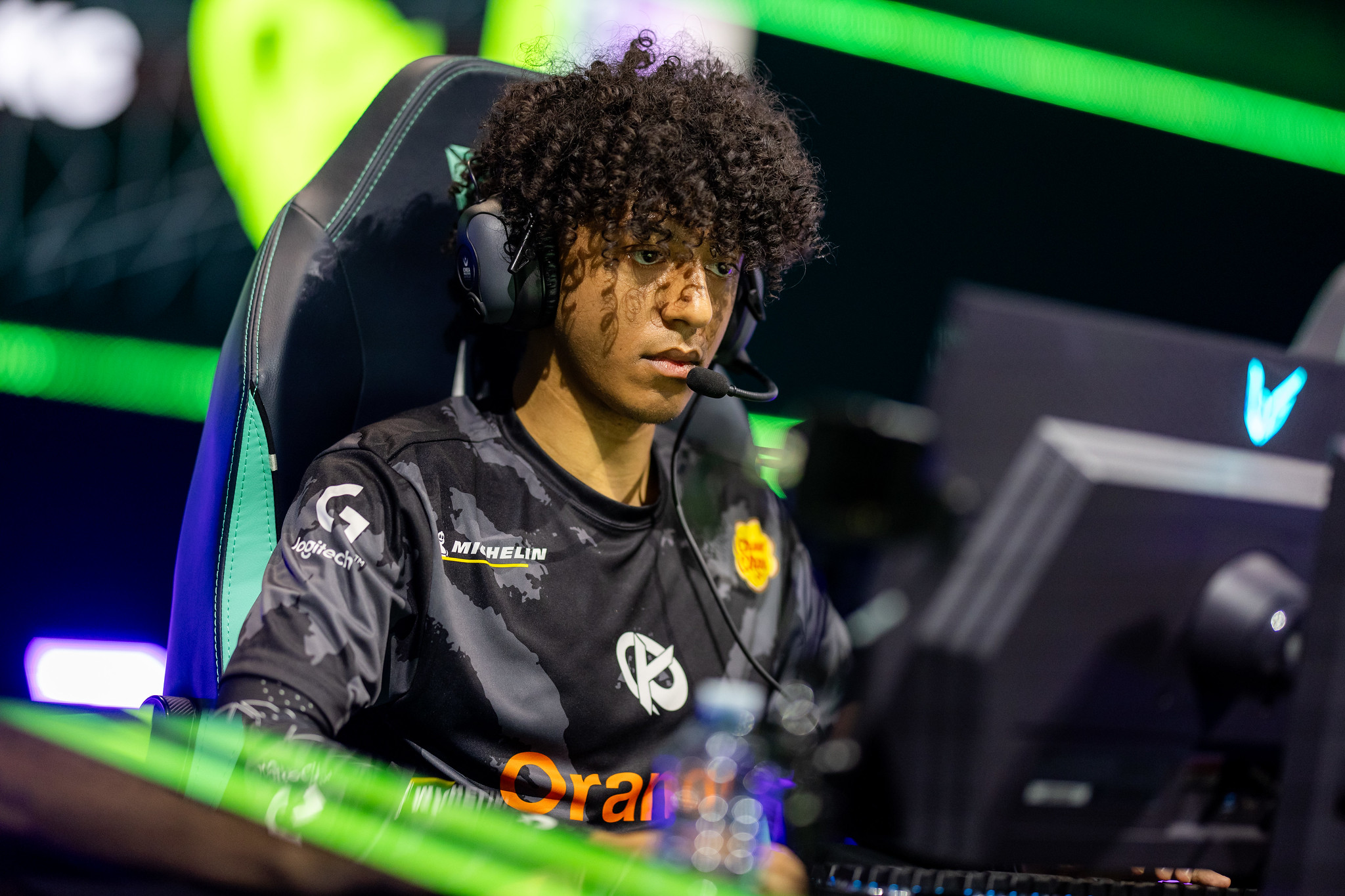ESPORT PLAYER