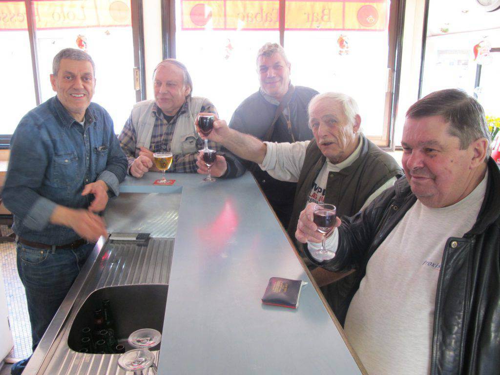 Avec QUI passer le meilleur apéro?