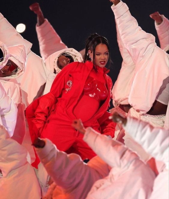 RIHANNA <3