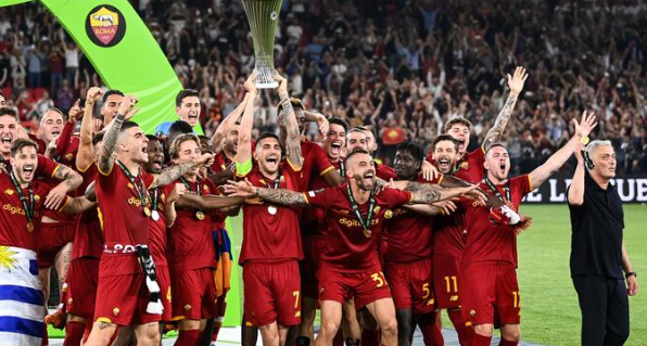 AS Roma goat