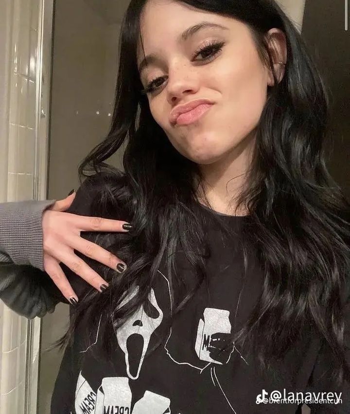 Jenna Ortega Pics