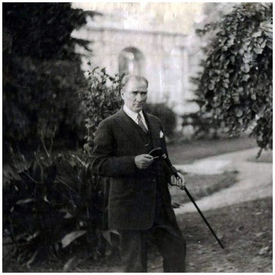 Eski Başkan Seçimi