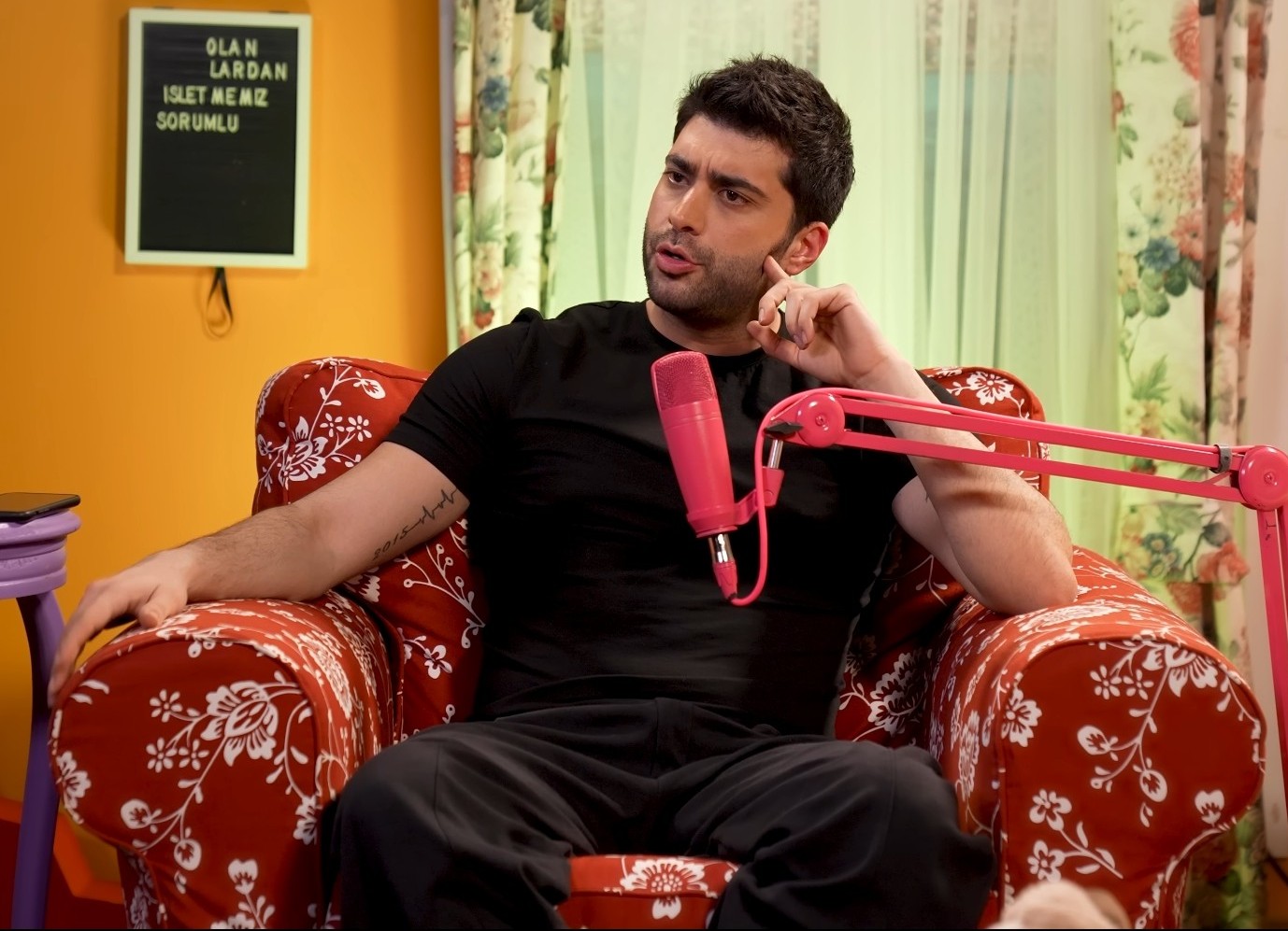 Which woman do you see strong sexual tension between him and?