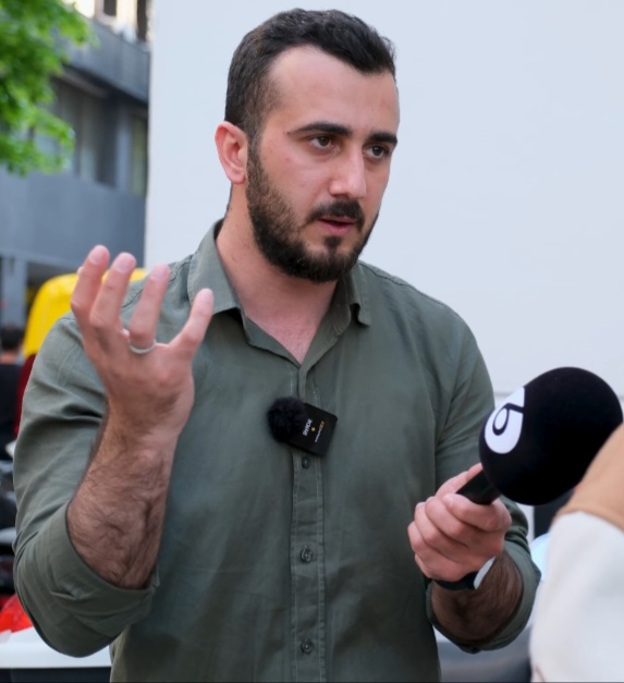 What is the detail about this man that seduces women the most?