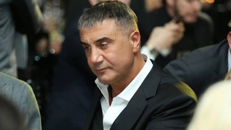 Gayrimeşru Alem
