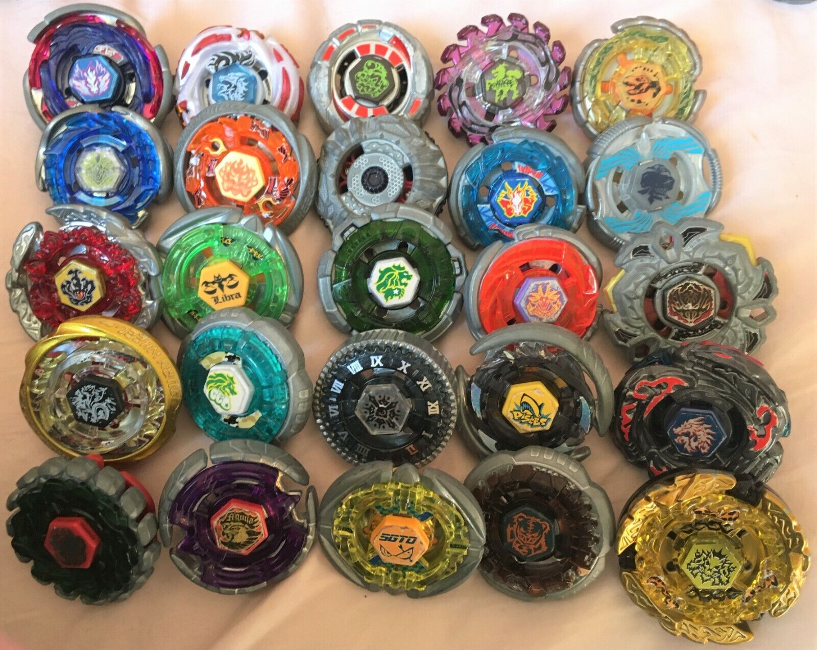 Toupies Beyblade