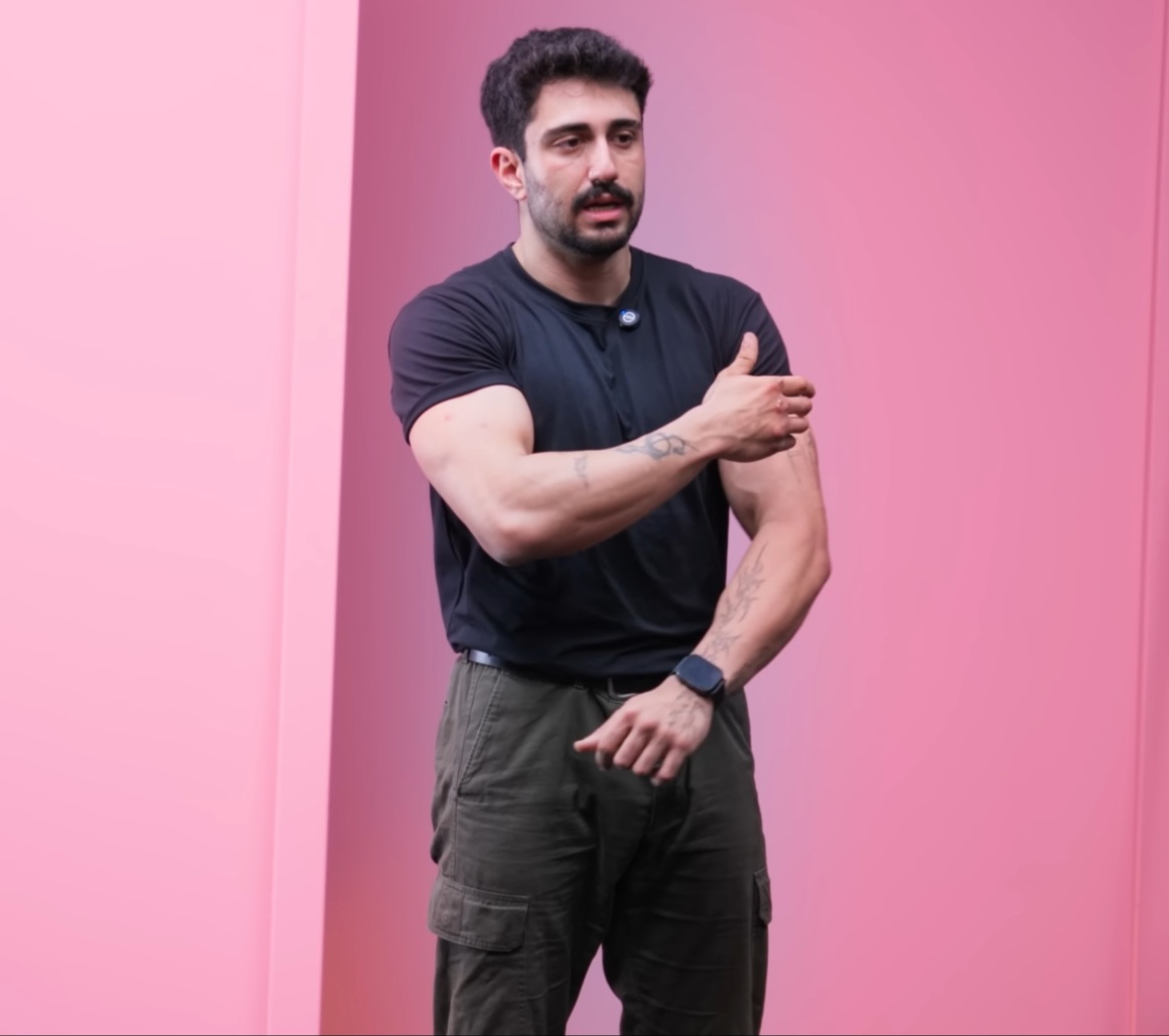 Hangi kombinle gözüne kestirdiği bir milfi çok rahat tavlayıp yatağa atar?