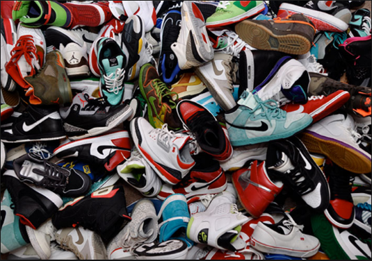 THE ULTIMATE SNEAKER COLLECTION (250+)