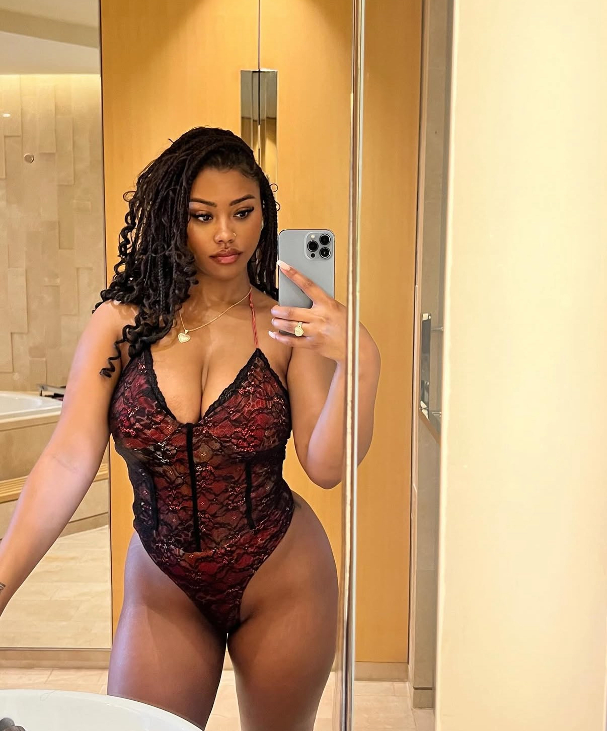 instagram dark queens 1