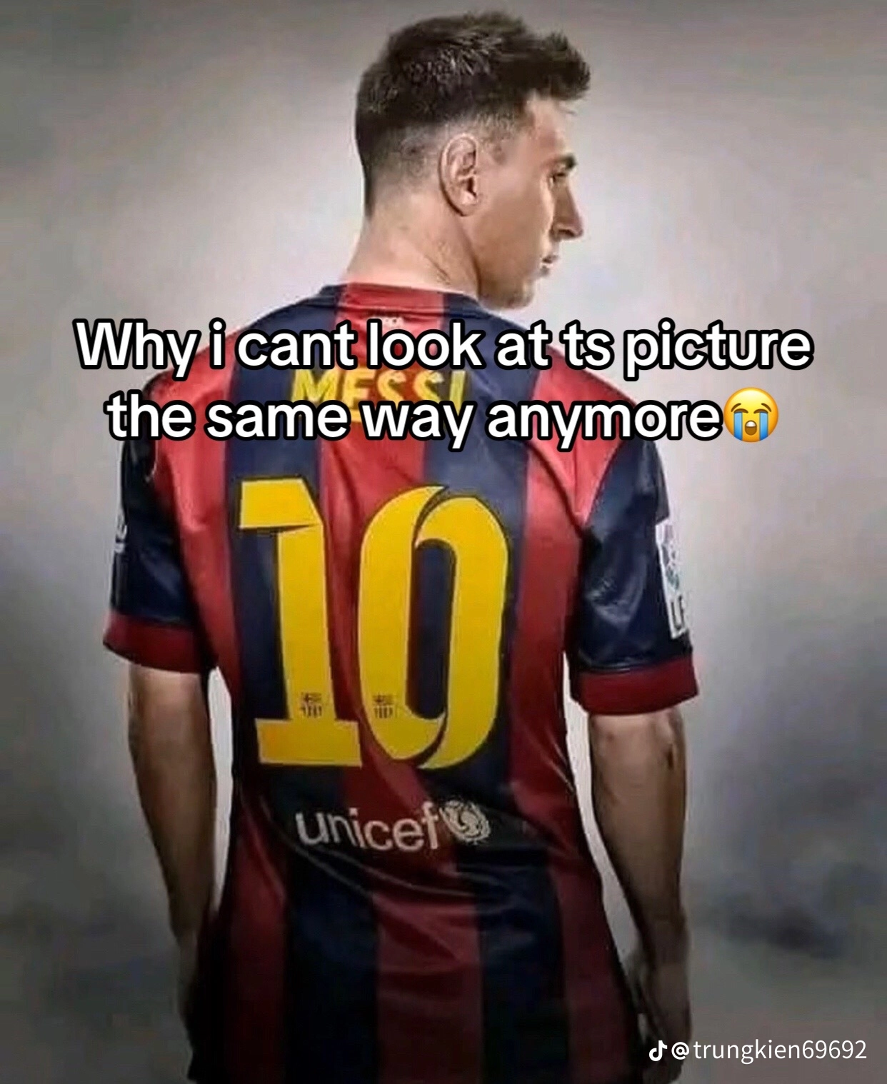 Football jerseys 