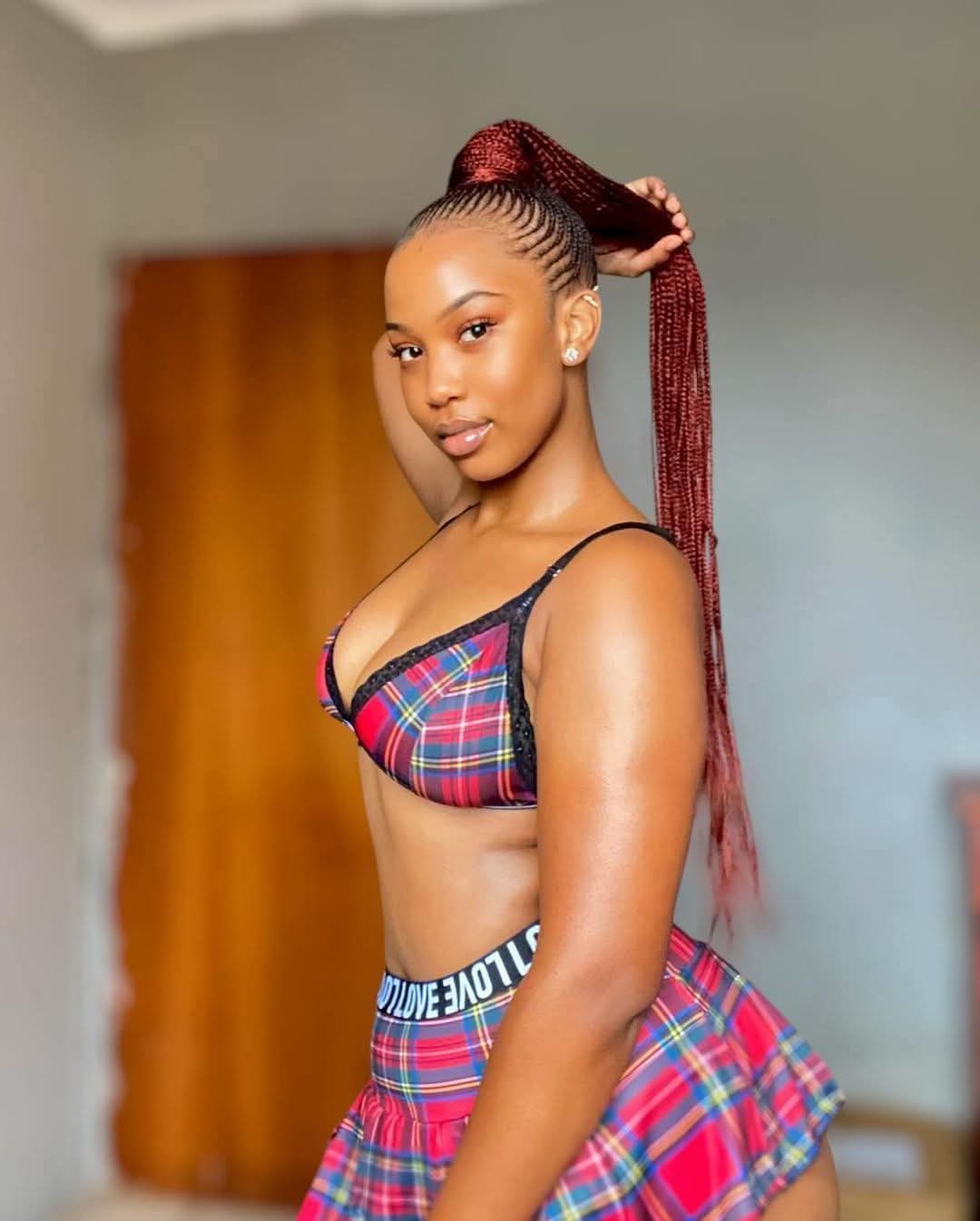 AFRICAN WOMEN