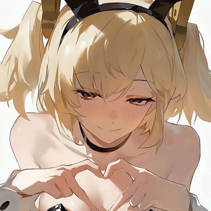 HOT WAIFUS OF GAME 