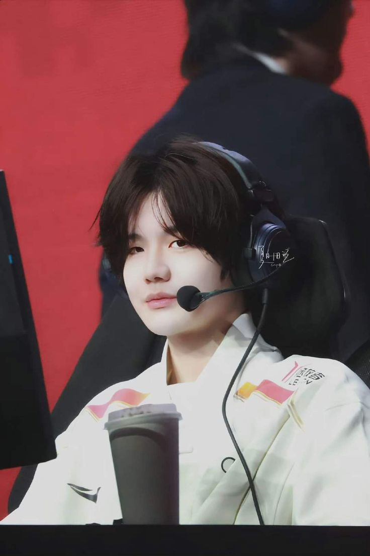 most handsome lolplayer 