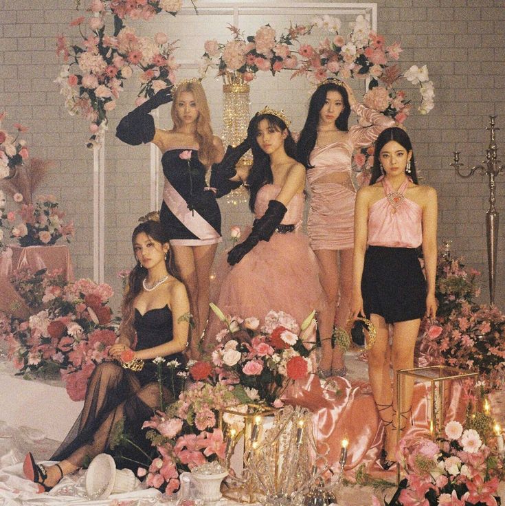 ITZY MV Outfits
