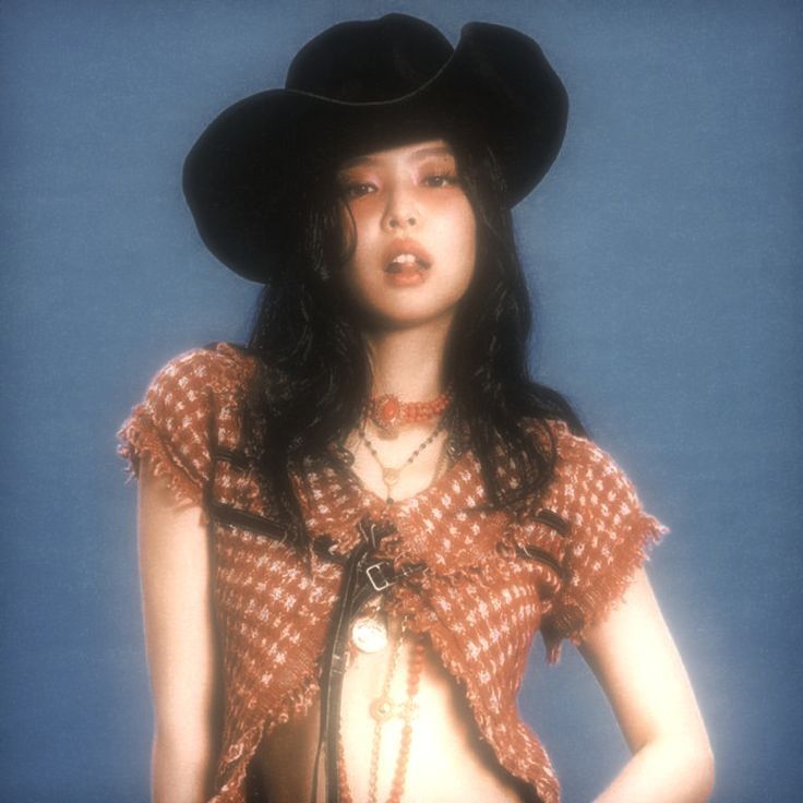 Jennie MV Looks