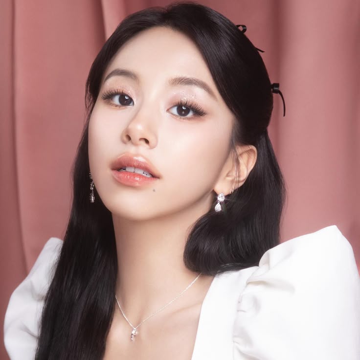 Chaeyoung MV Looks