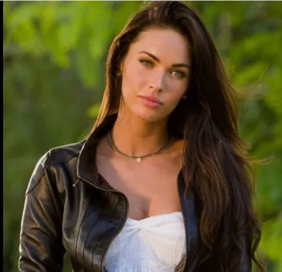 Which physical feature of Megan Fox is the best?