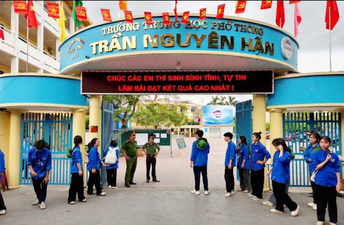 Bầu chọn Trường THCS Trần Nguyên Hãn mời về khai giảng