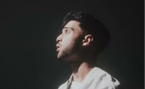HANGİSİ İLE FEAT ATARDIN?
